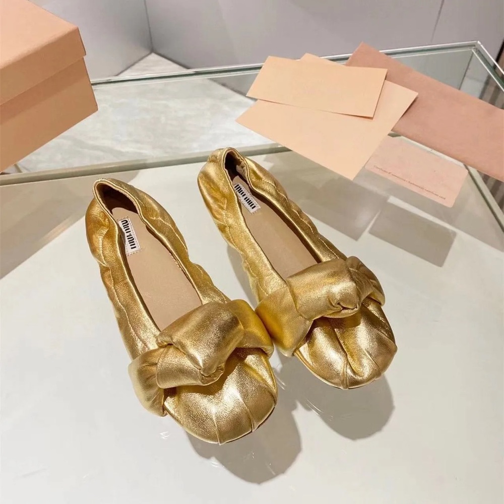💜💜💜 Miu Miu Gold Metallic Leather Scrunch Ballet Flats Size 37💜💜💜